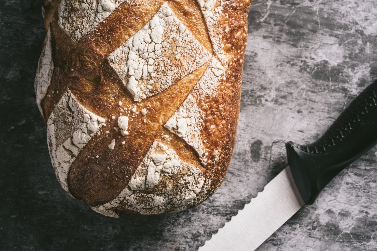 Best Bread Knives - A Complete Guide