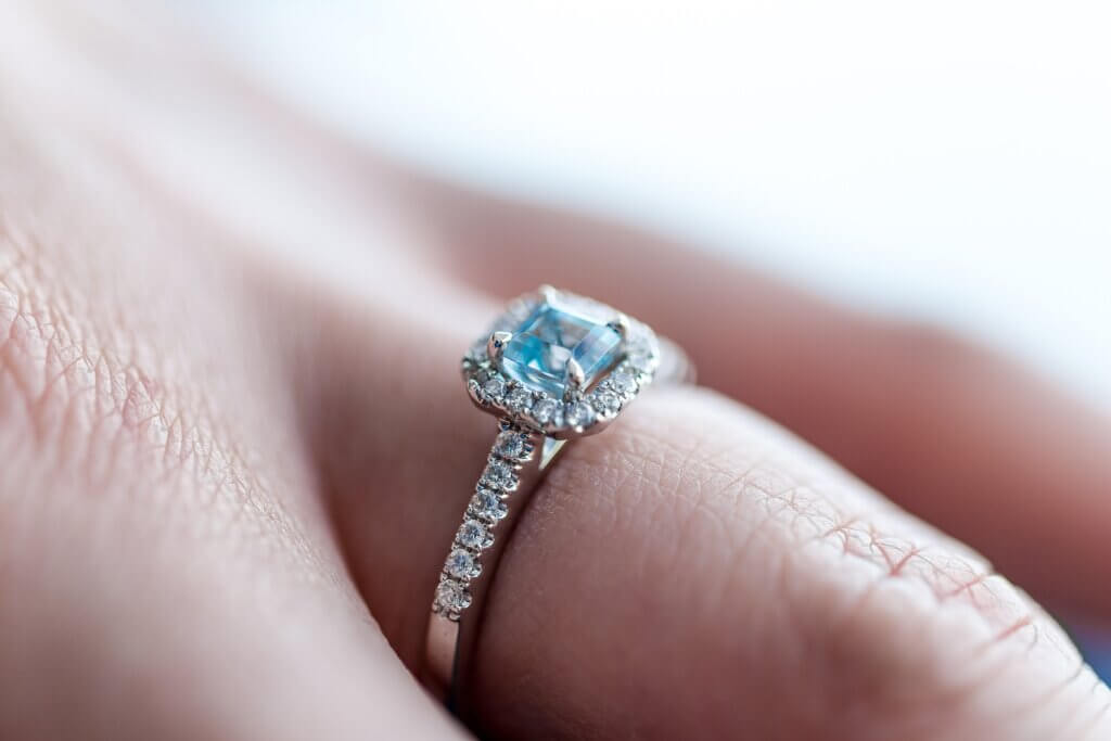 Best Sapphire Engagement Rings