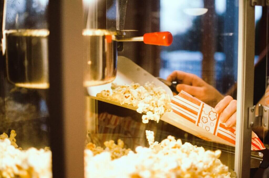 Best Electric Popcorn Machines for Home Use